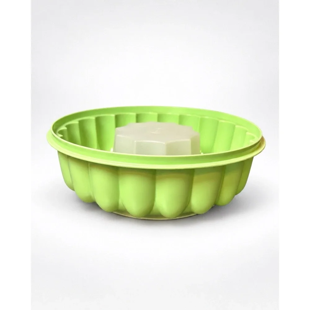 Vintage Tupperware Jel-Ring Mold Green Gelatin Jello Bundt w Lid Center Insert